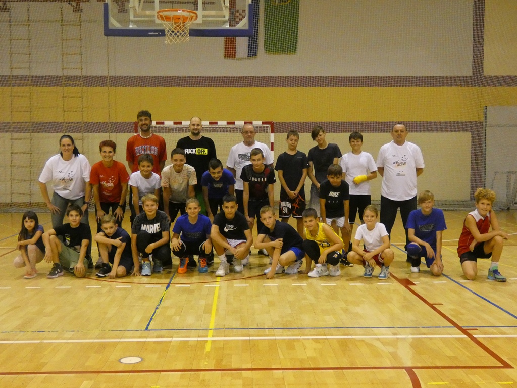 MURSKO SREDIŠĆE Treći dan Europskog dana sporta održane nogometne i košarkaška utakmica između djece i roditelja