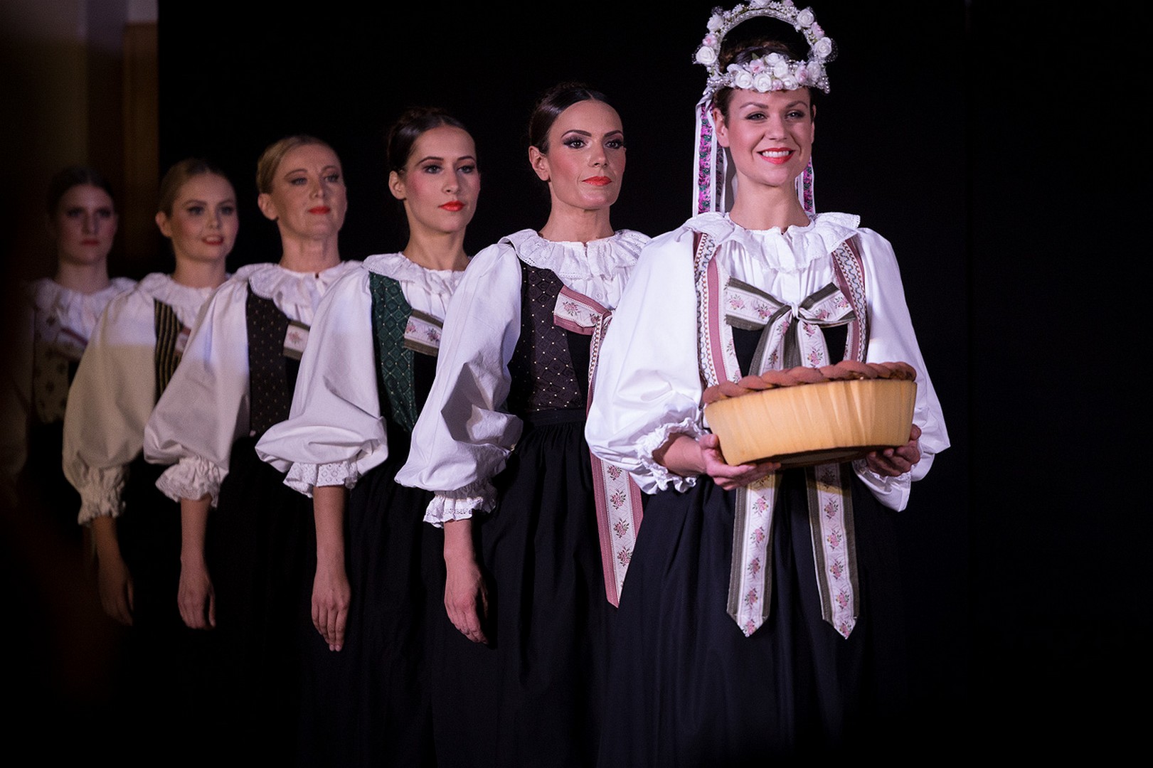 Nezaboravan nastup Ansambla LADO u prepunoj dvorani u Prelogu