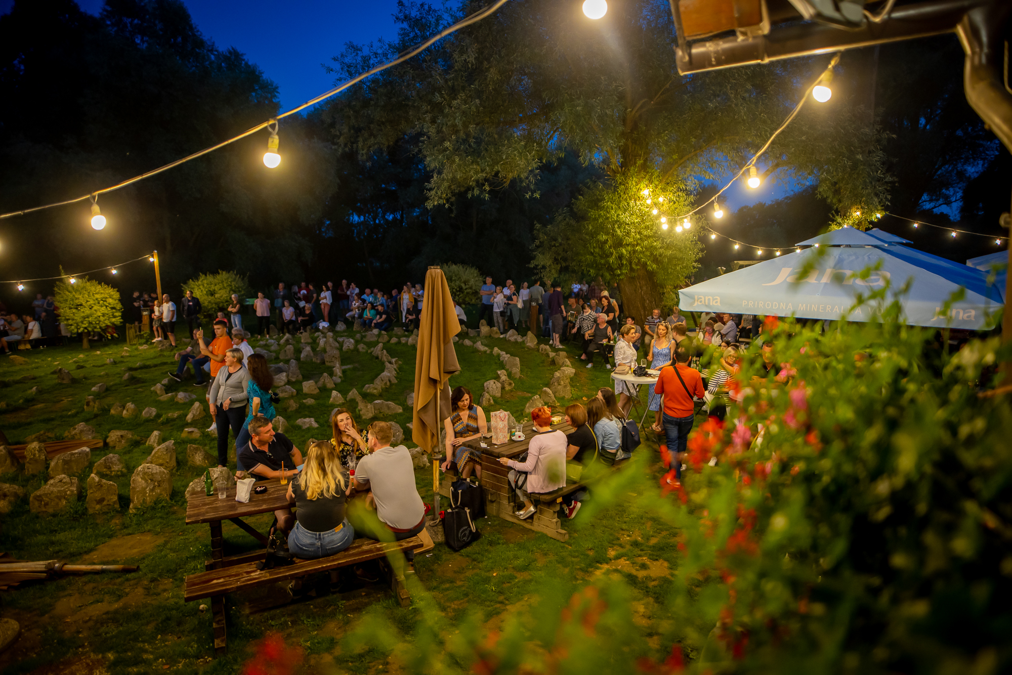 PREKRASNA VEČER Koncert Džo Maračić Makija i premijera spota Ansambla Pučpuljike PREKRASNA VEČER Koncert Džo Maračić Makija i premijera spota Ansambla Pučpuljike