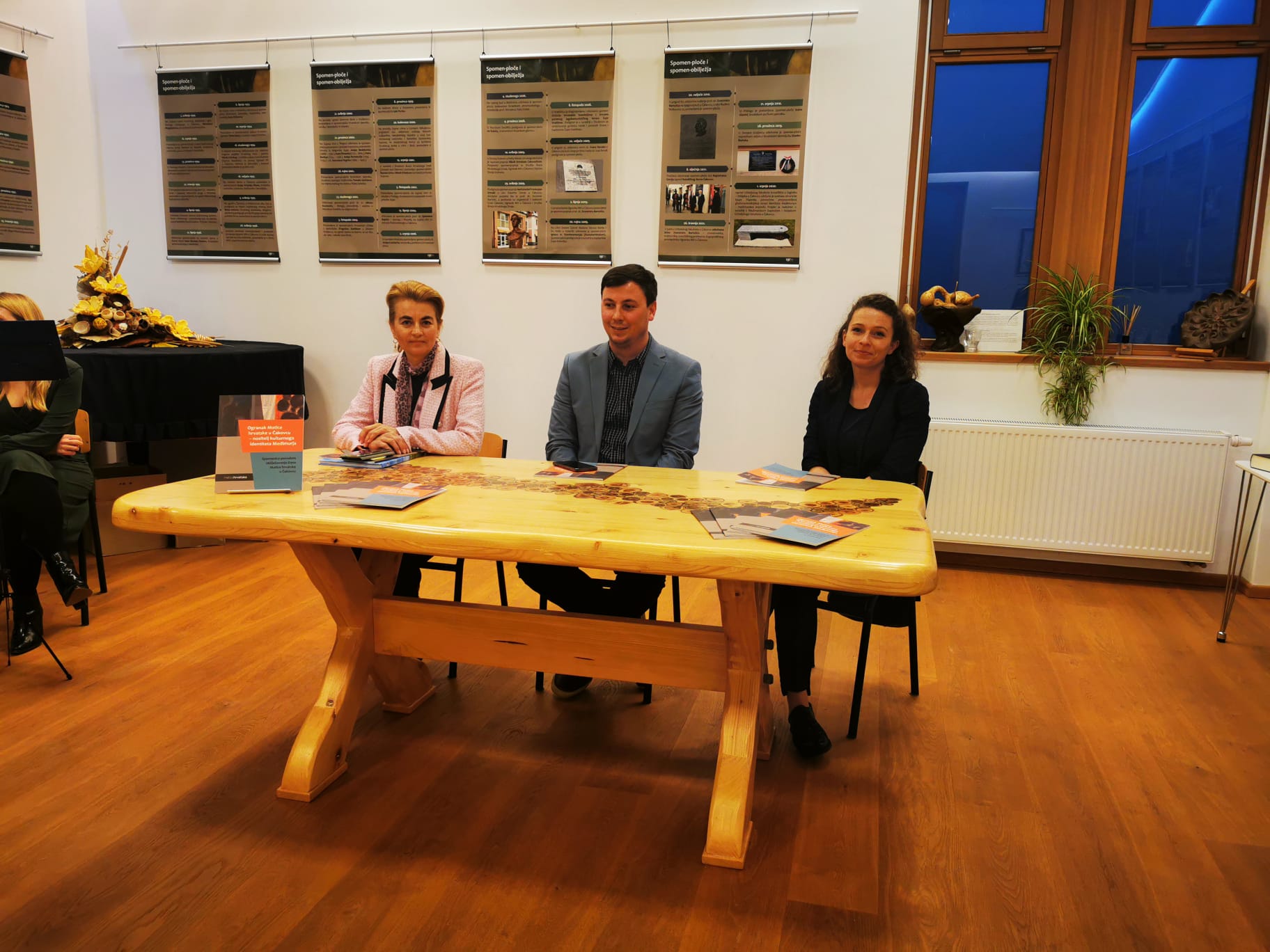 OGRANAK MATICE HRVATSKE U ČAKOVCU Predstavljena spomenica i otvorena izložba