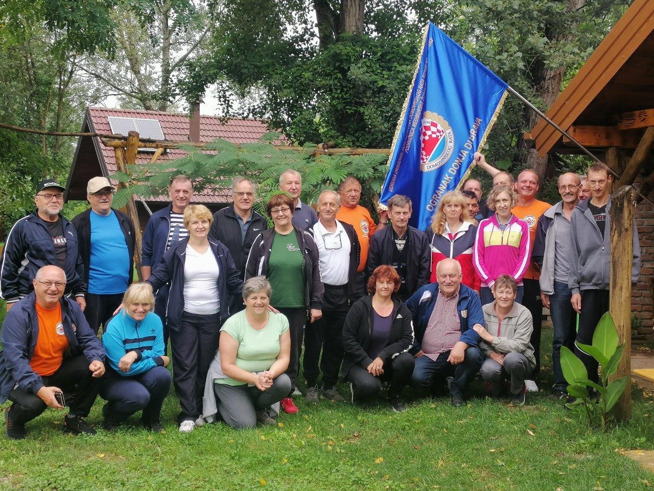 TRADICIJA DONJODUBRAVSKIH BRANITELJA Planirani spust otpao, druženje ostalo