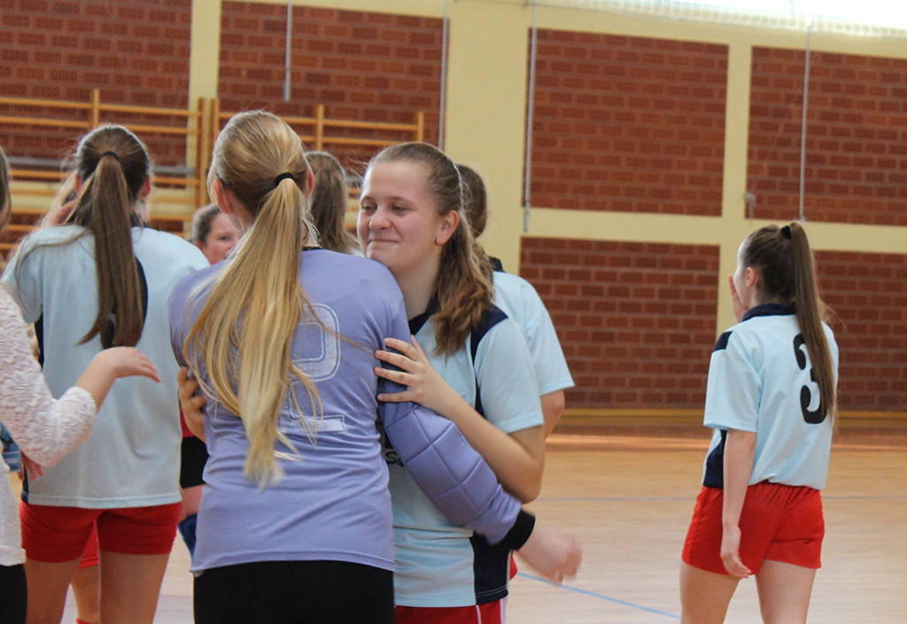 1277287210205600710245807821749