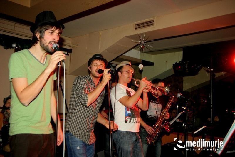 IMG6400 Paladin (Subota, 17.12.2011)