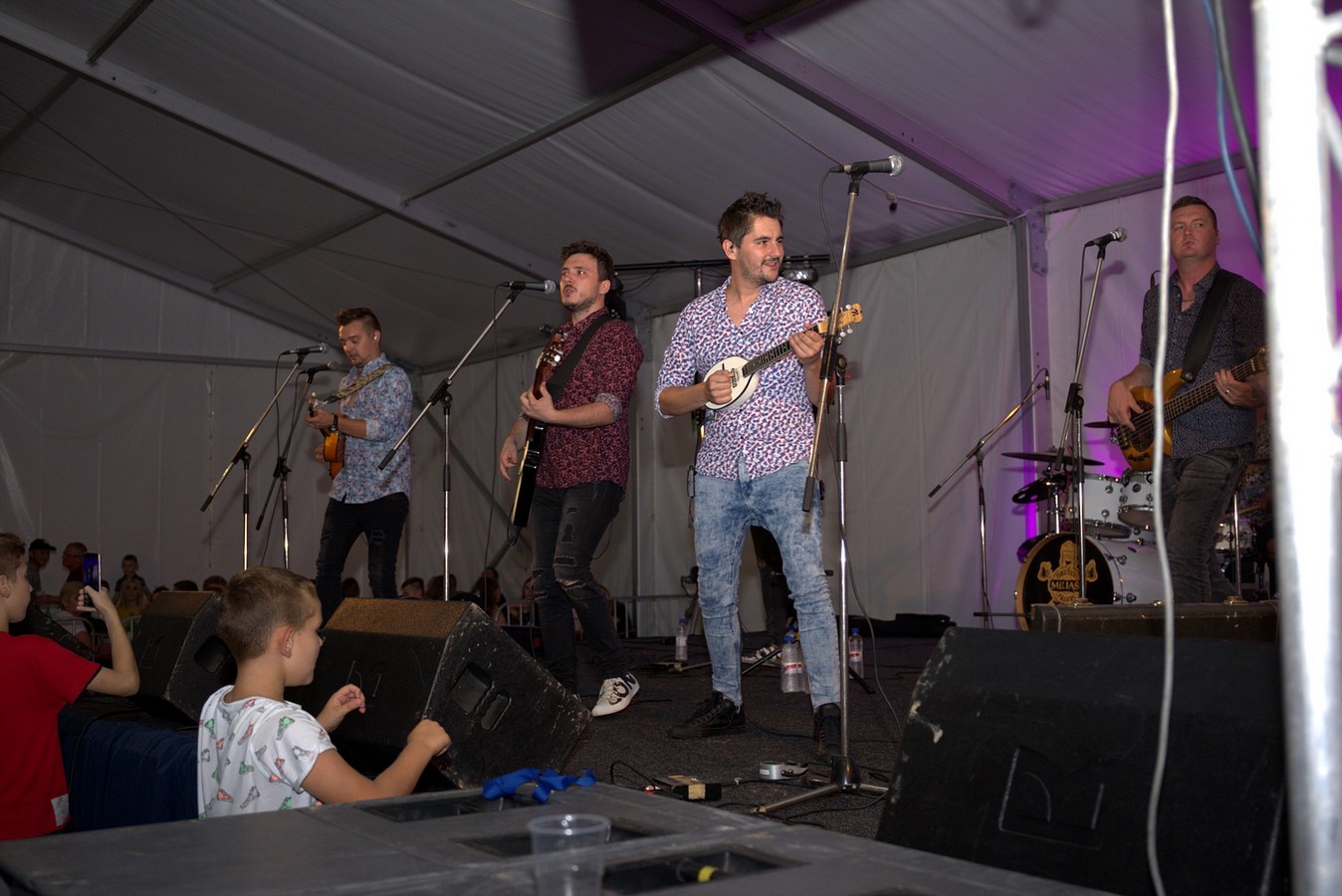 Mejaši rasplesali brojnu publiku u Palovcu