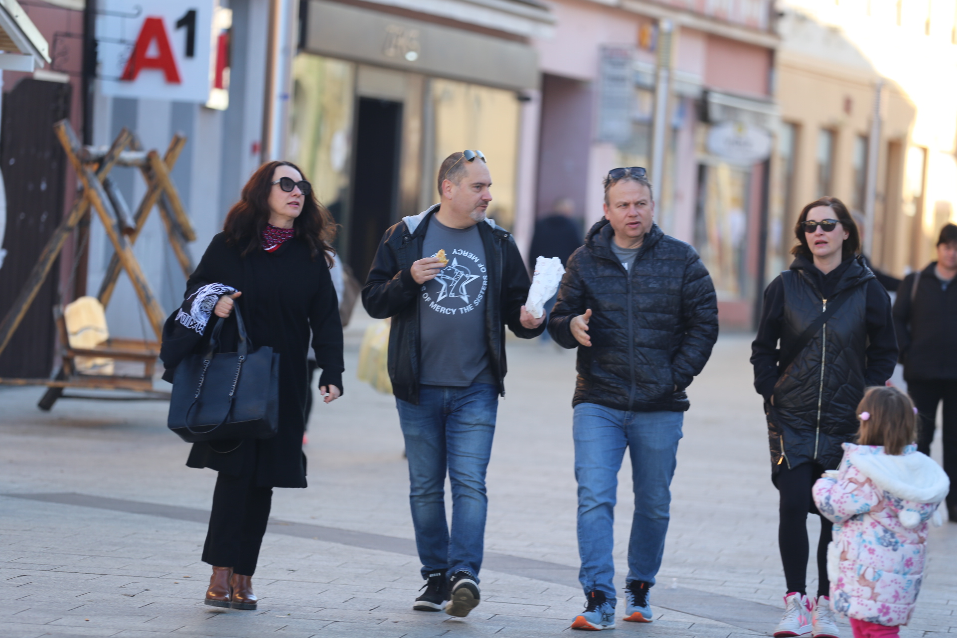 KLIKOM PO ČAKOVCU Zadnji vikend u siječnju i ugodno vrijeme izmamili mještane u šetnju