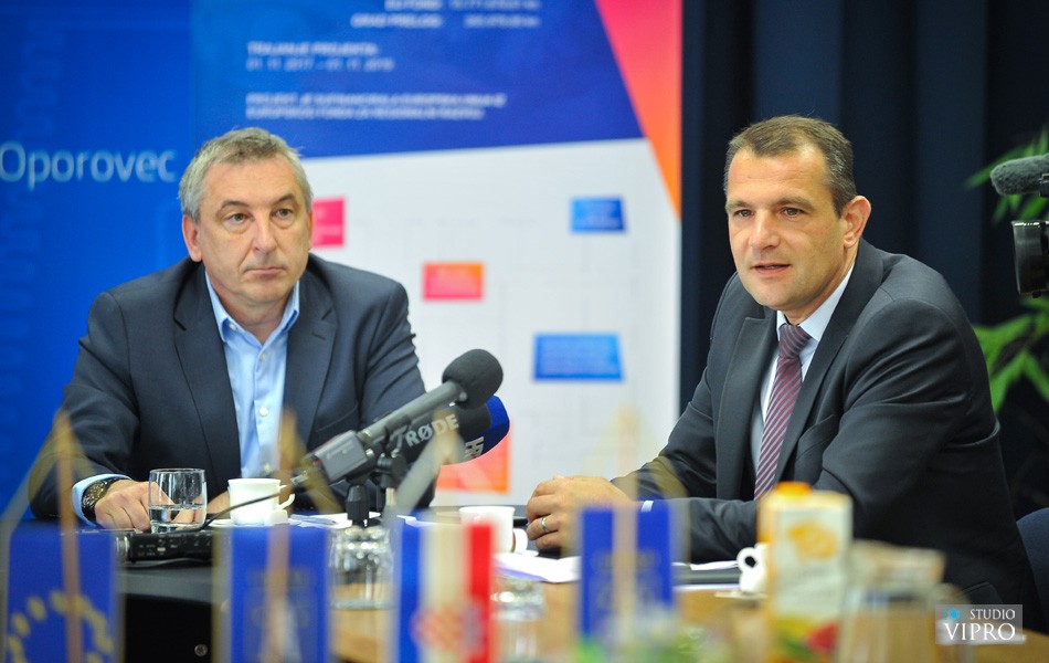 NA POTPISIVANJU UGOVORA I MINISTRI Kroz 18 mjeseci dvadesetak stanova u Prelogu