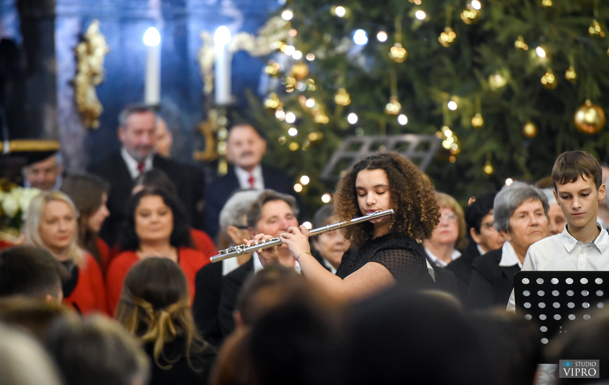 Održan tradicionalni božićni koncert svih zborova s područja Grada Preloga