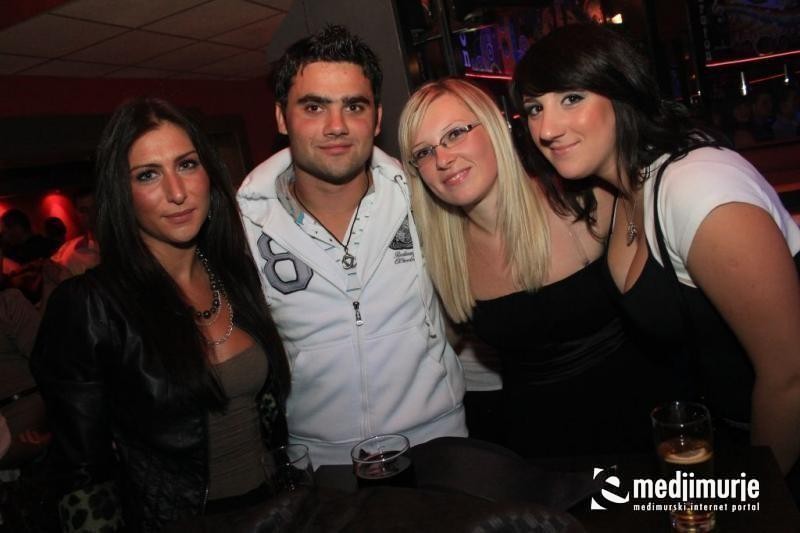 slika0045 Maraton (Subota, 8.10.2011) slika0045 Maraton (Subota, 8.10.2011)