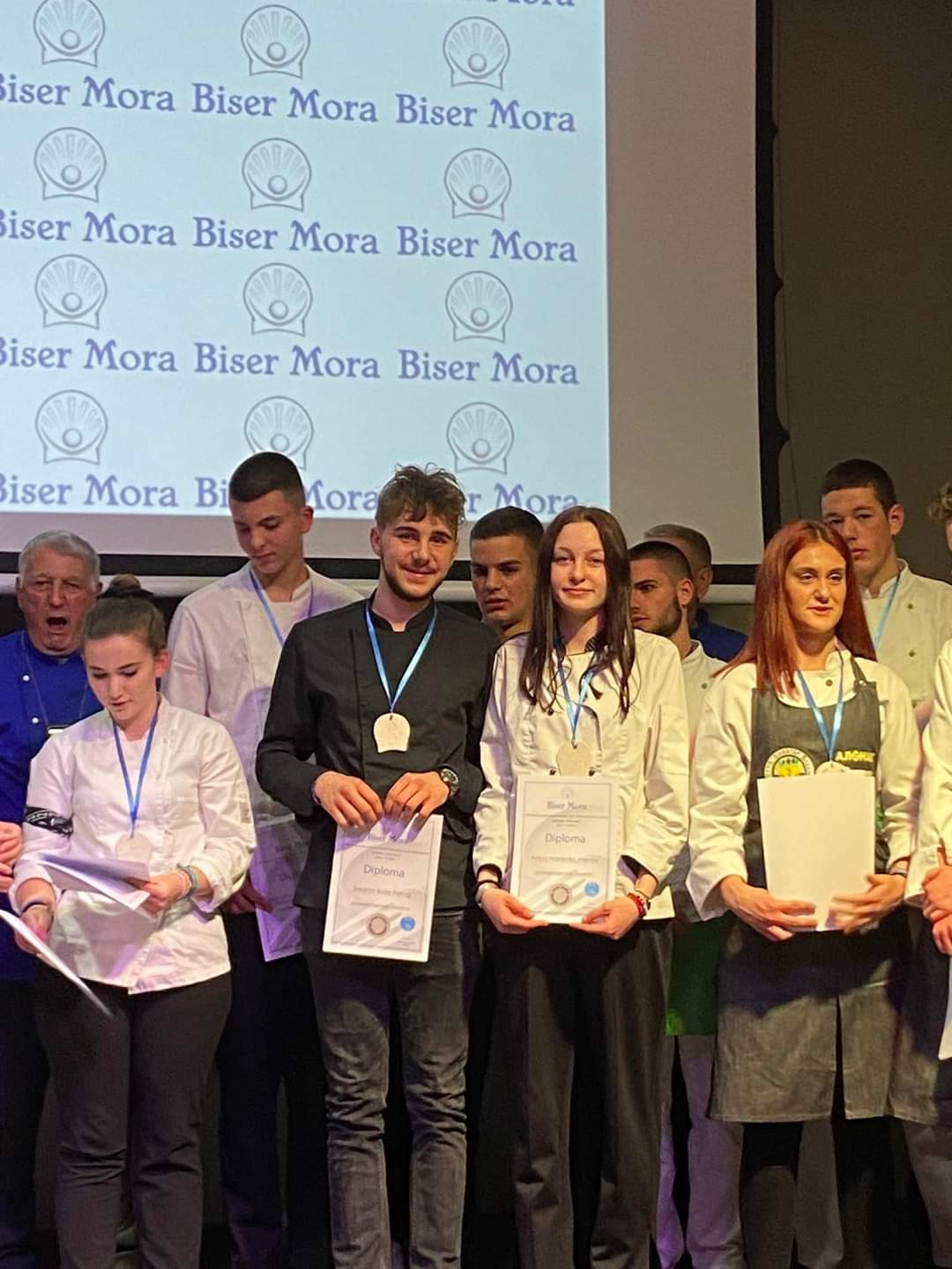 MLADI KUHARI Dvije srebrne medalje za ekipu iz Srednje škole Prelog