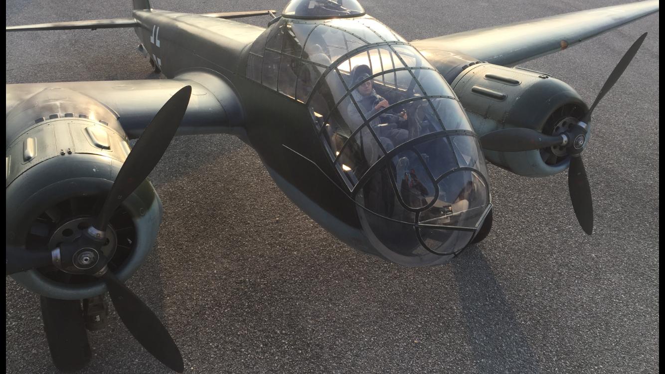 Njemački bombarder iz Drugog svjetskog rata na nebu iznad Čakovca