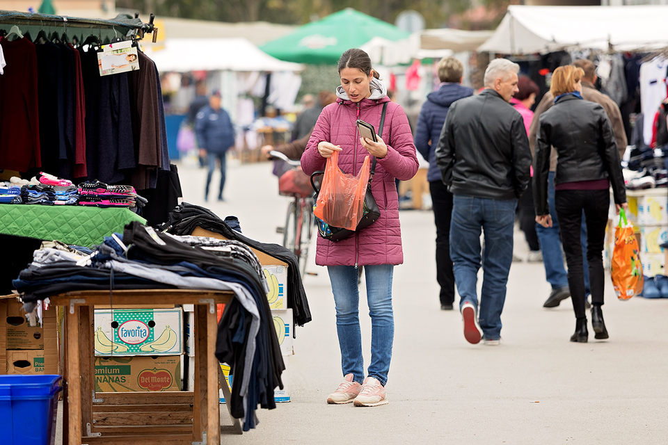 KLIKOM PO PRELOGU Unatoč prohladnom vremenu, centar grada i ove je subote bio ‘in’ mjesto