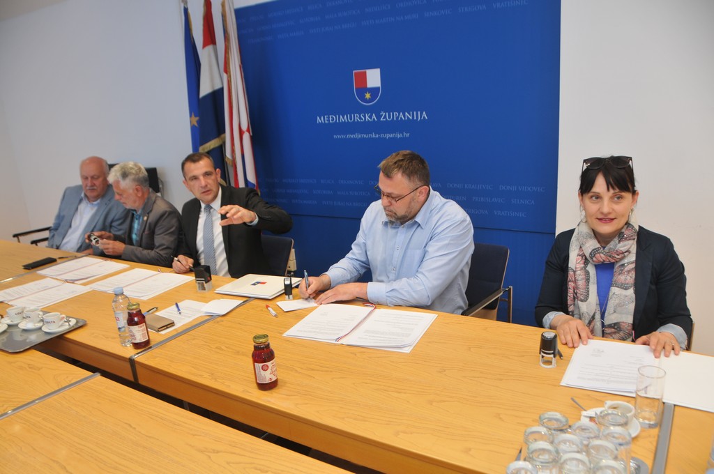 POTPISANI UGOVORI Udrugama za financiranje programa i projekata više od milijun kuna