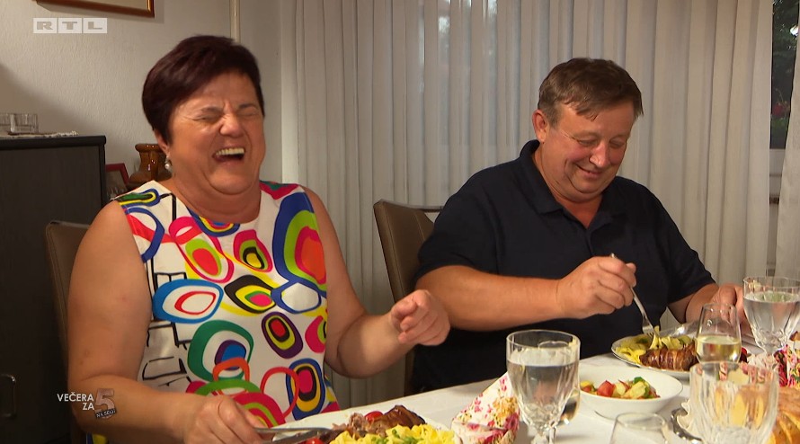 VEČERA ZA 5 NA SELU Mirjanina tradicionalna međimurska večera nije bila dovoljna za prelazak u vodstvo VEČERA ZA 5 NA SELU Mirjanina tradicionalna međimurska večera nije bila dovoljna za prelazak u vodstvo