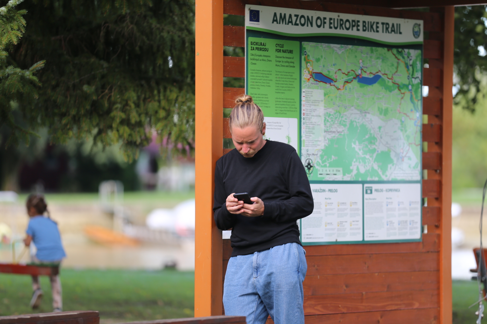 KLIKOM PO MARINI Mještani iskoristili beskišno popodne za šetnju i svježi zrak