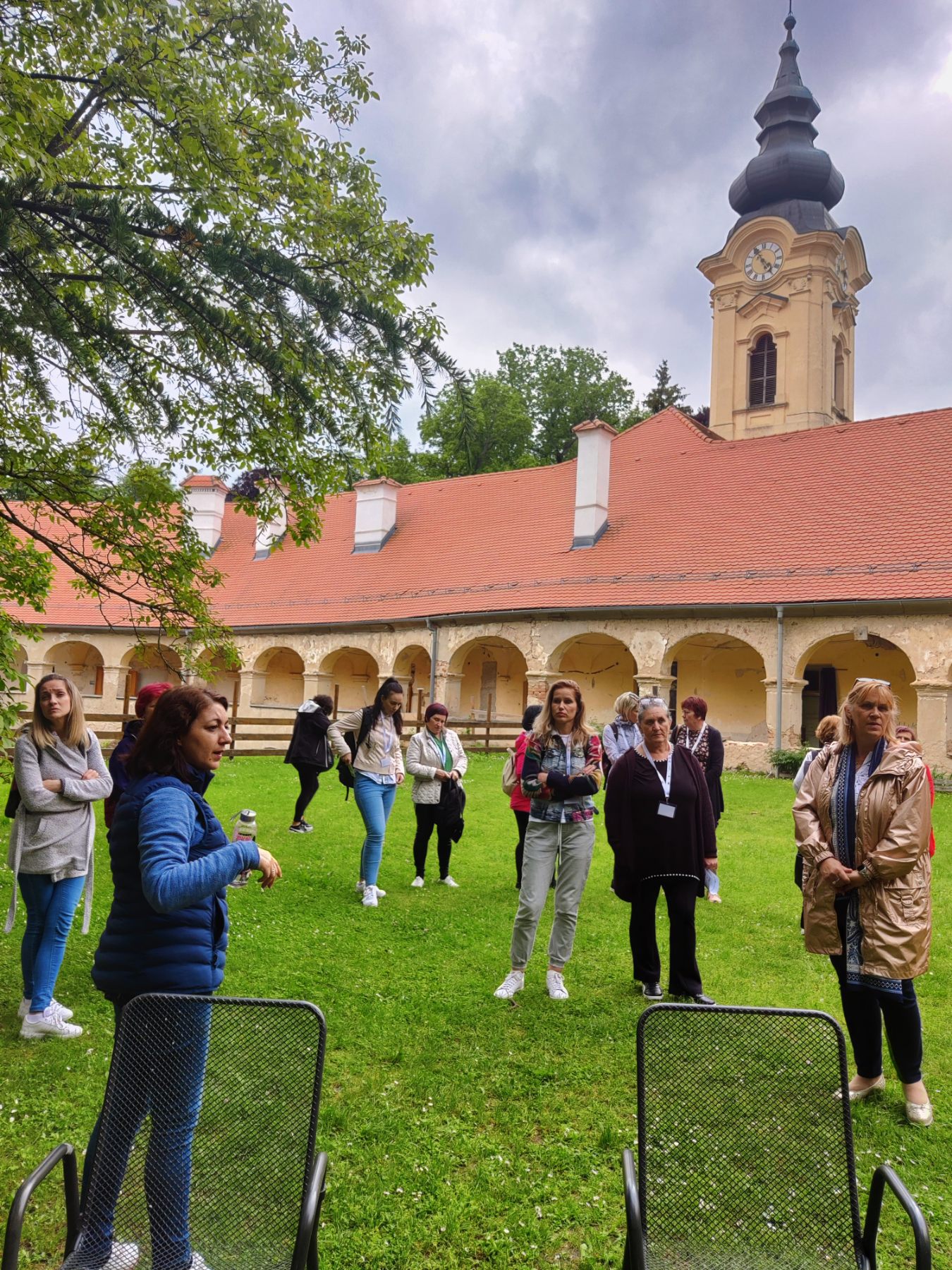 ASTRONOMIJA U VRTIĆU Odgojiteljice iz vrtića Stonoga na zaključnoj mobilnosti Erasmus+ projekta u Sloveniji ASTRONOMIJA U VRTIĆU Odgojiteljice iz vrtića Stonoga na zaključnoj mobilnosti Erasmus+ projekta u Sloveniji