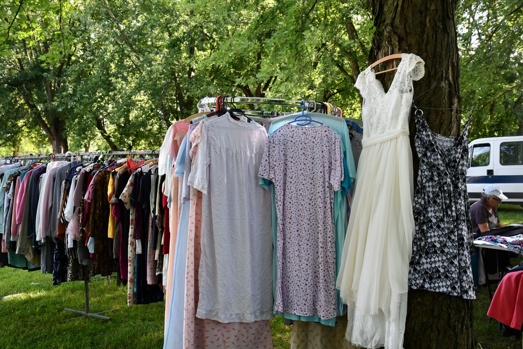 SAJAM U ČAKOVCU Sajam je preplavilo obilje svježeg voća i povrća