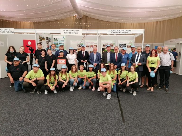 MEDALJE I PRIZNANJA ZA NOVE PROJEKTE Sjajni radovi i nastupi učenika na AGRO ARCI 2021.