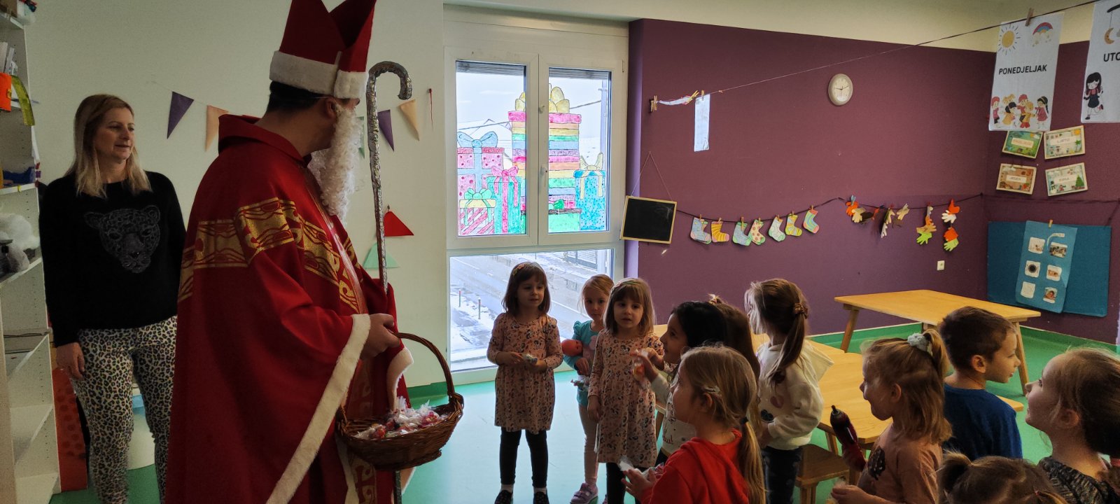 MURSKO SREDIŠĆE Sveti Nikola razveselio vrtićku djecu