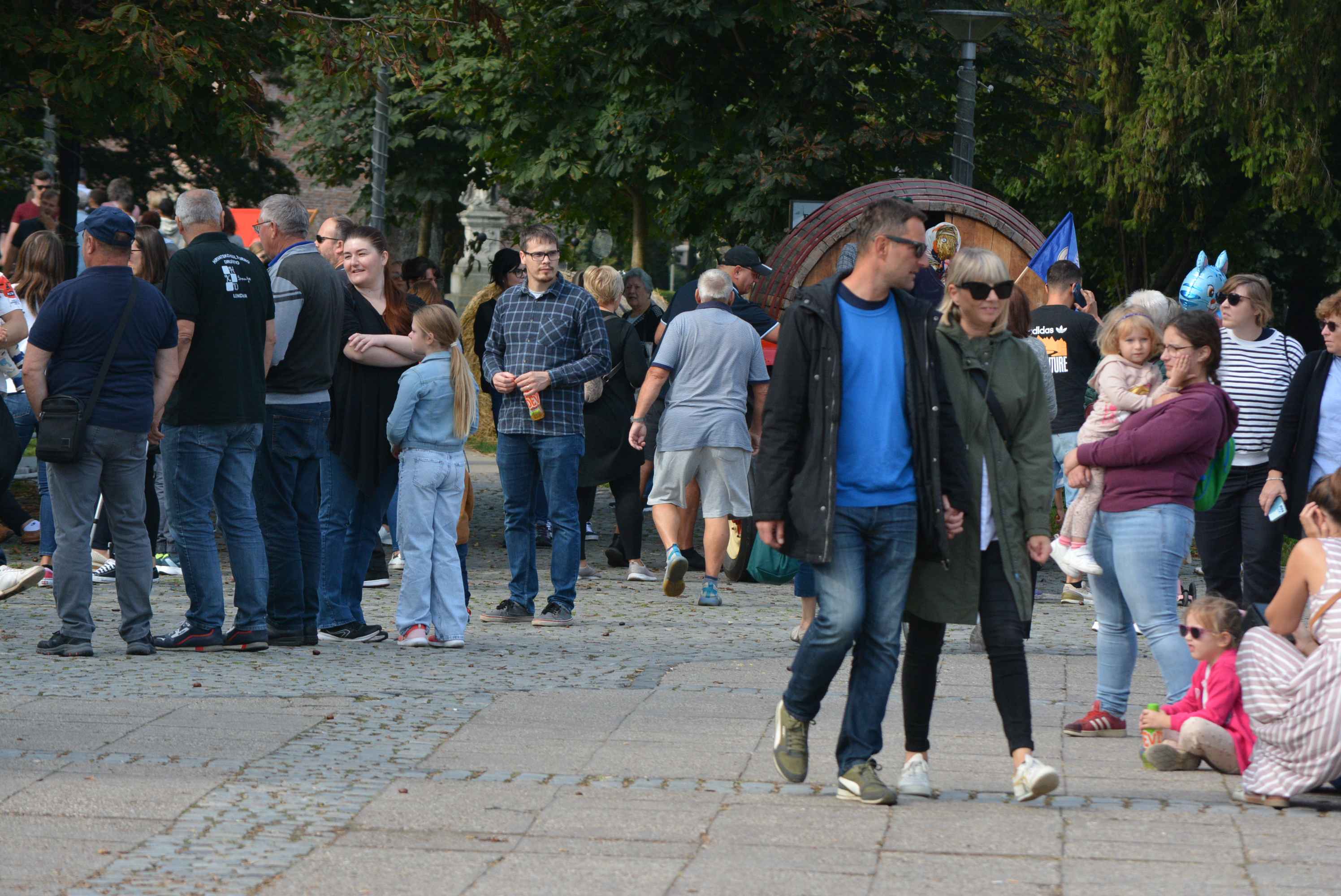 FOTO I VIDEO Putovanje kroz vremensku kapsulu na izložbi starih traktora i strojeva u sklopu manifestacije ‘Jesen u Čakovcu 2023.’