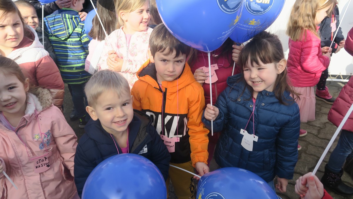 Dan ružičastih majica, posvećen borbi protiv vršnjačkog nasilja, obilježen i u Međimurskoj županiji Dan ružičastih majica, posvećen borbi protiv vršnjačkog nasilja, obilježen i u Međimurskoj županiji