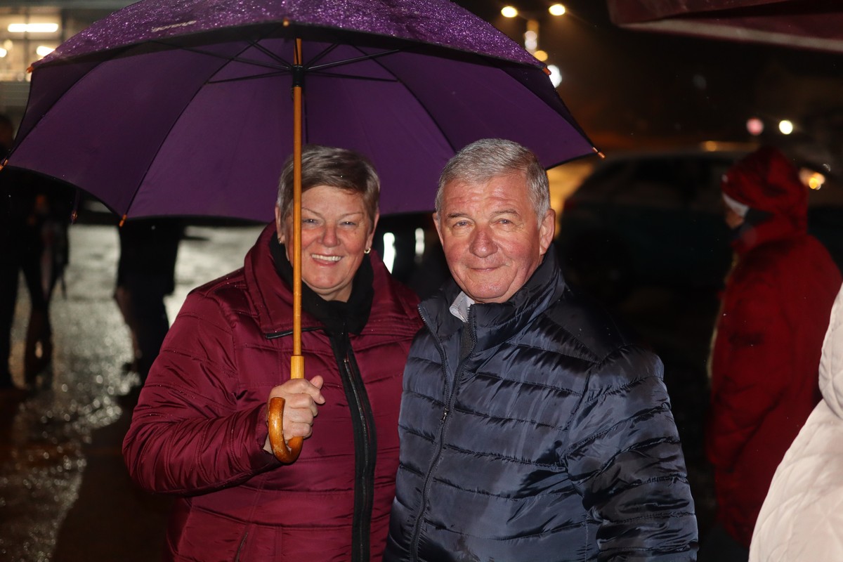 SVETI MARTIN NA MURI Paljenjem prve adventske svijeće započelo je najradosnije doba u godini