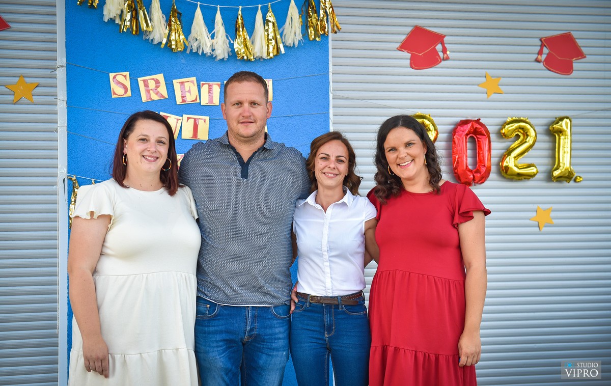 VIDEO I FOTO Završnom svečanošću mali ‘Zmajići’ oprostili se od vrtićkih dana u DV Vesela Loptica VIDEO I FOTO Završnom svečanošću mali ‘Zmajići’ oprostili se od vrtićkih dana u DV Vesela Loptica