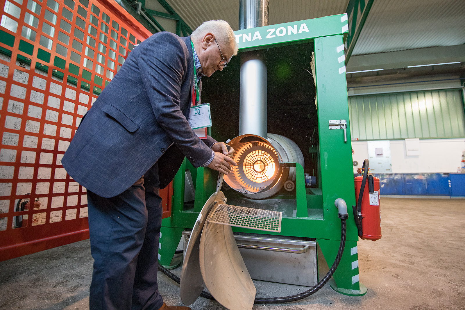 U Tehnixu predstavljeni Corona Kremator i Mobilna Corona kabina