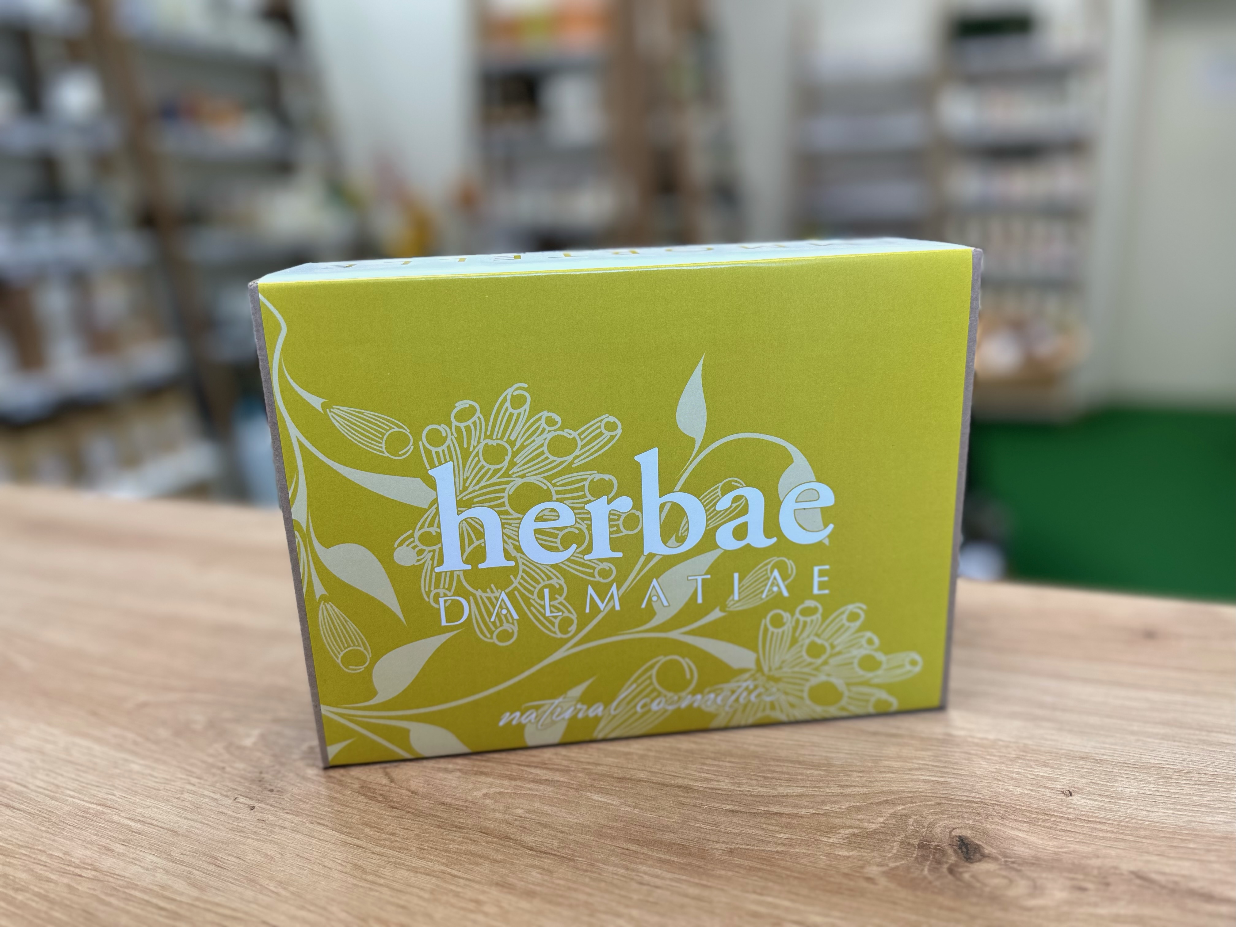 crosmetica božić 2023 pokloni