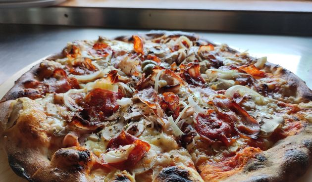 pizza, bajzovi dvori