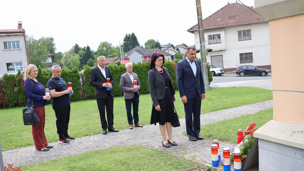 SVETI MARTIN NA MURI Održano sportsko natjecanje dragovoljaca i veterana te susreti djece i unuka hrvatskih branitelja