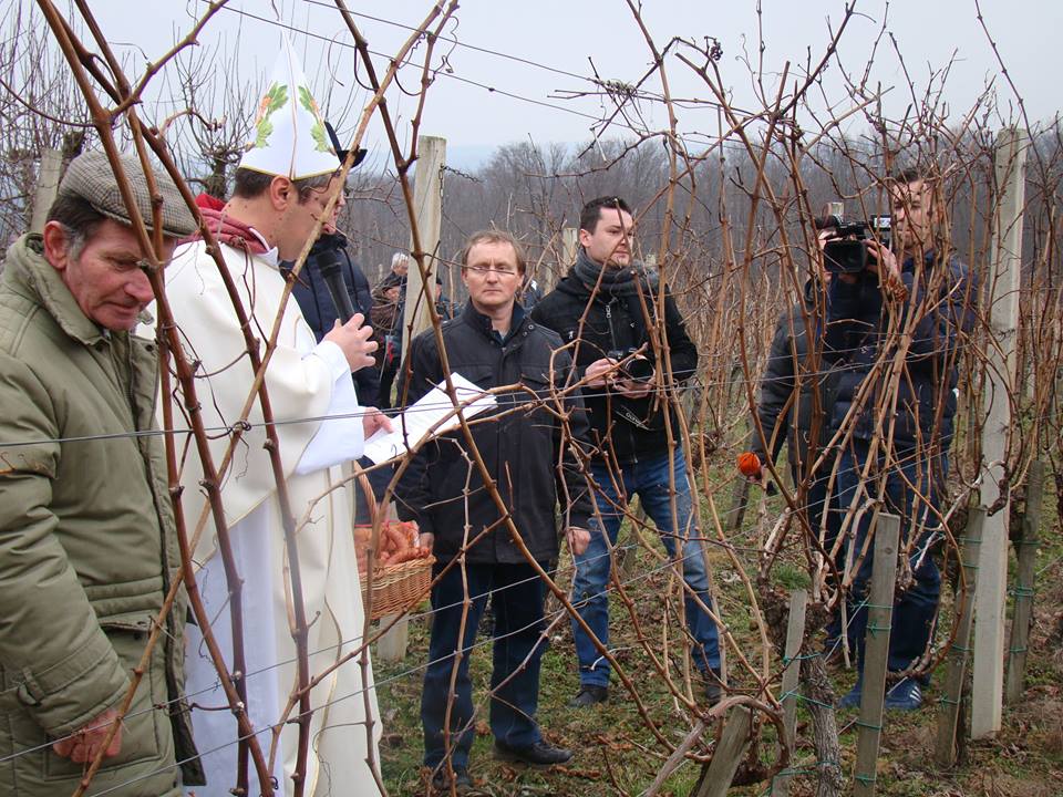 1254096380208387325423151894287