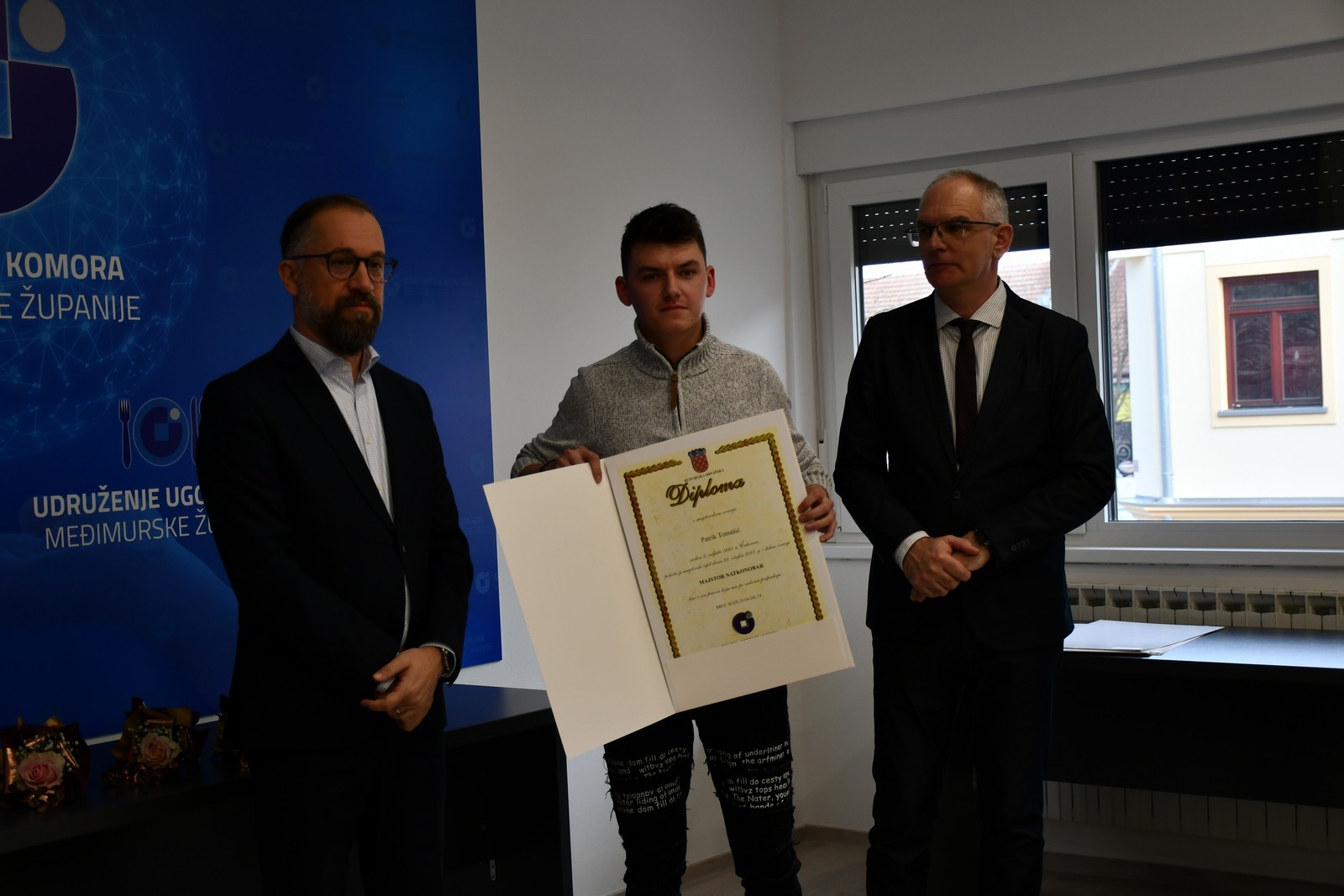 DODJELA MAJSTORSKIH DIPLOMA 37 majstora svog zanata s radošću primilo diplomu!