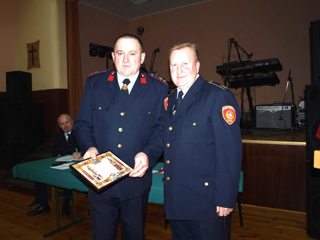 dvddpustakovec14844978