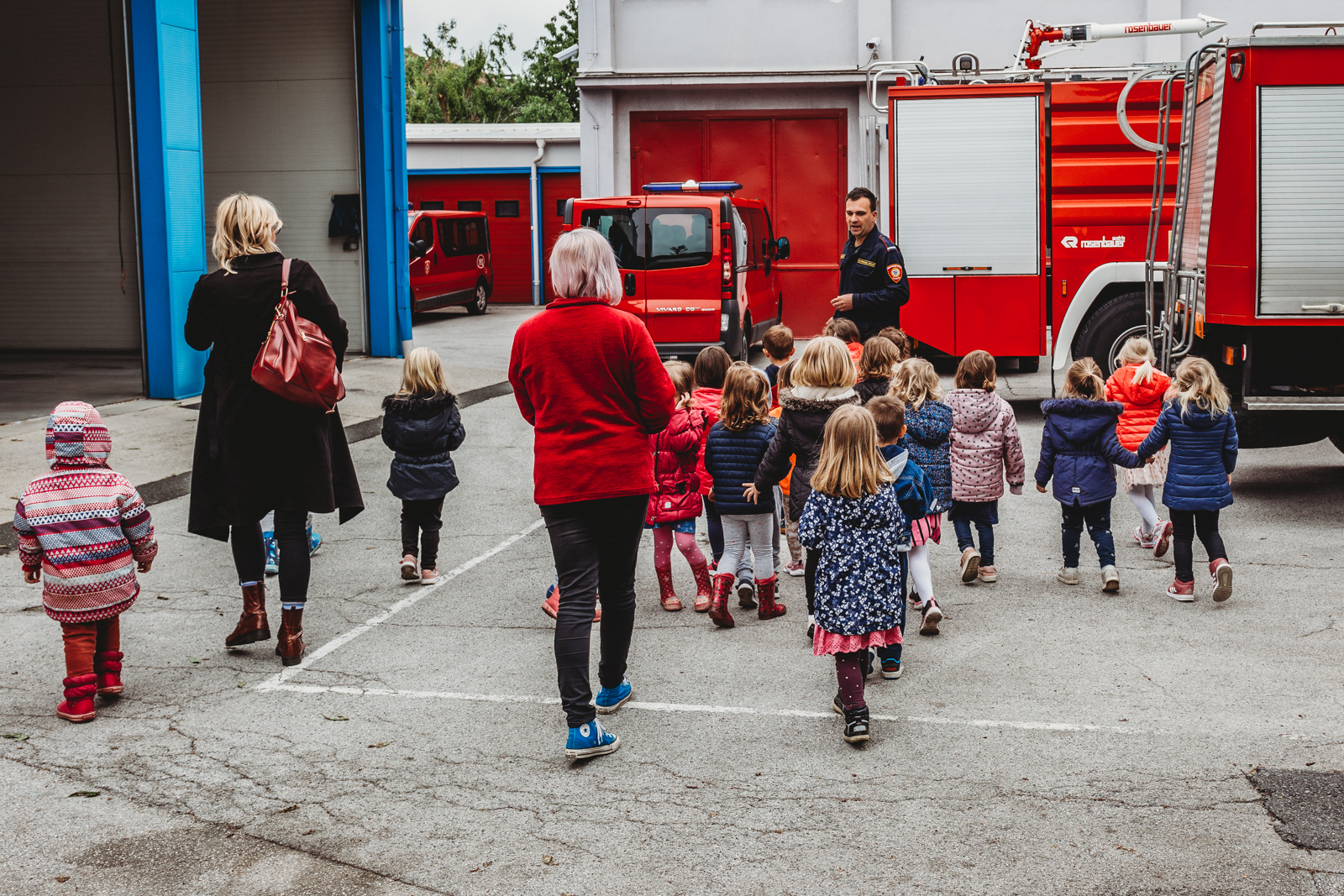 Mališani iz Dječjeg vrtića Cipelica posjetili vatrogasce