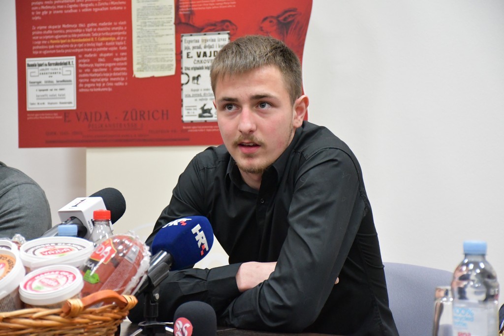 Vajda i Srednja škola Prelog Vajda i Srednja škola Prelog