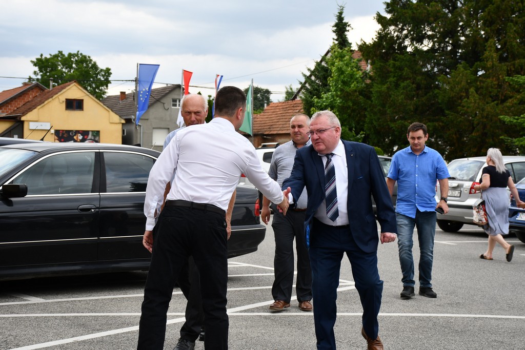 SVEČANA SJEDNICA Zahvalnice općine primili NK BSK Belica, KUD Belica i Udruga žena Belica SVEČANA SJEDNICA Zahvalnice općine primili NK BSK Belica, KUD Belica i Udruga žena Belica