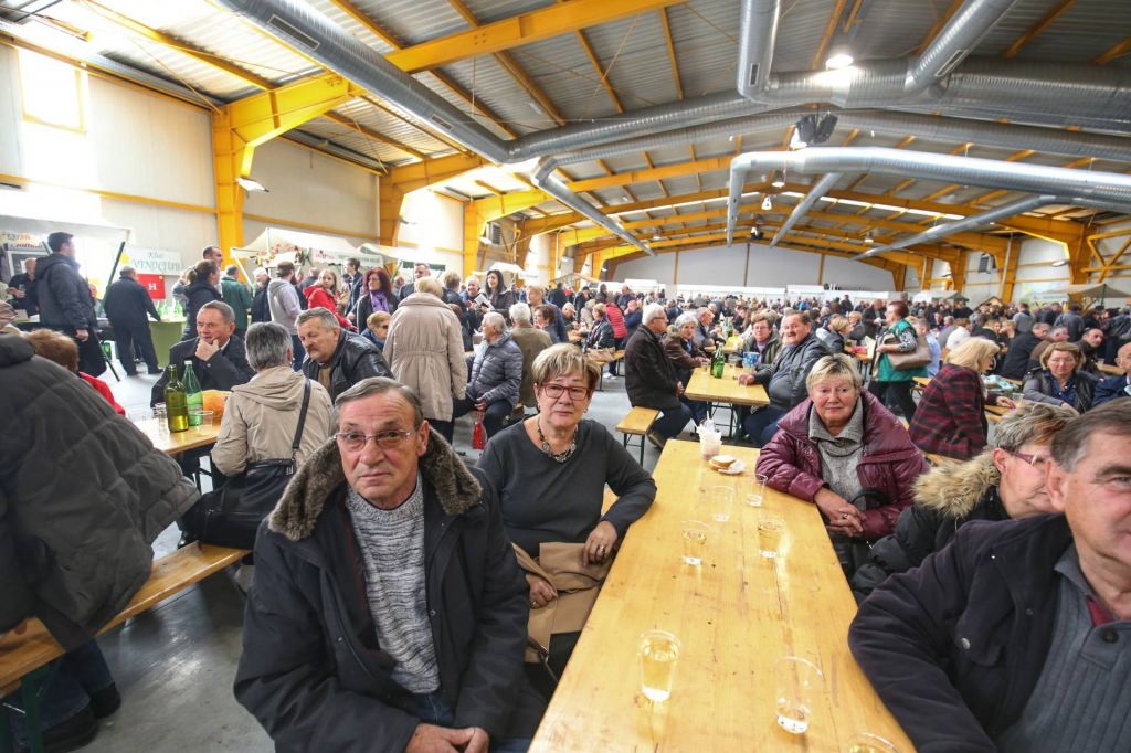 2348464710213458849082603473690