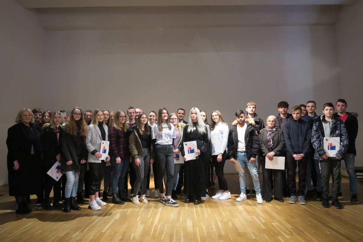 U zgradi Scheier u Čakovcu dodijeljene učeničke stipendije djeci hrvatskih branitelja