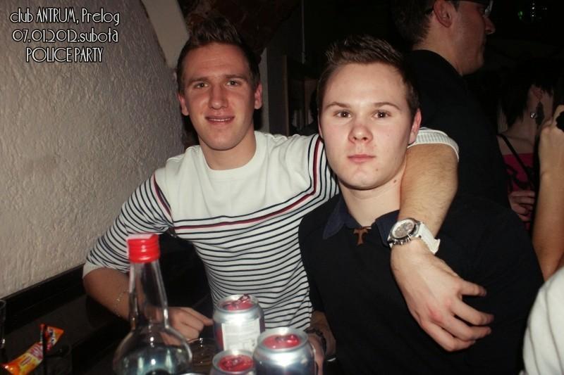 slika0007 Antrum (Subota, 7.1.2012) slika0007 Antrum (Subota, 7.1.2012)