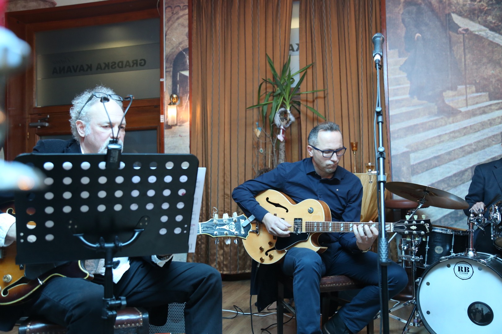 Legendarni Stjepan Jimmy Stanić u Gradskoj kavani Čakovec povodom Dana žena