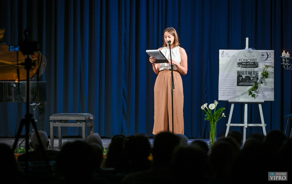 PRELOG Prvi samostalni koncert sjajnog mladog glazbenike Nike Božeka