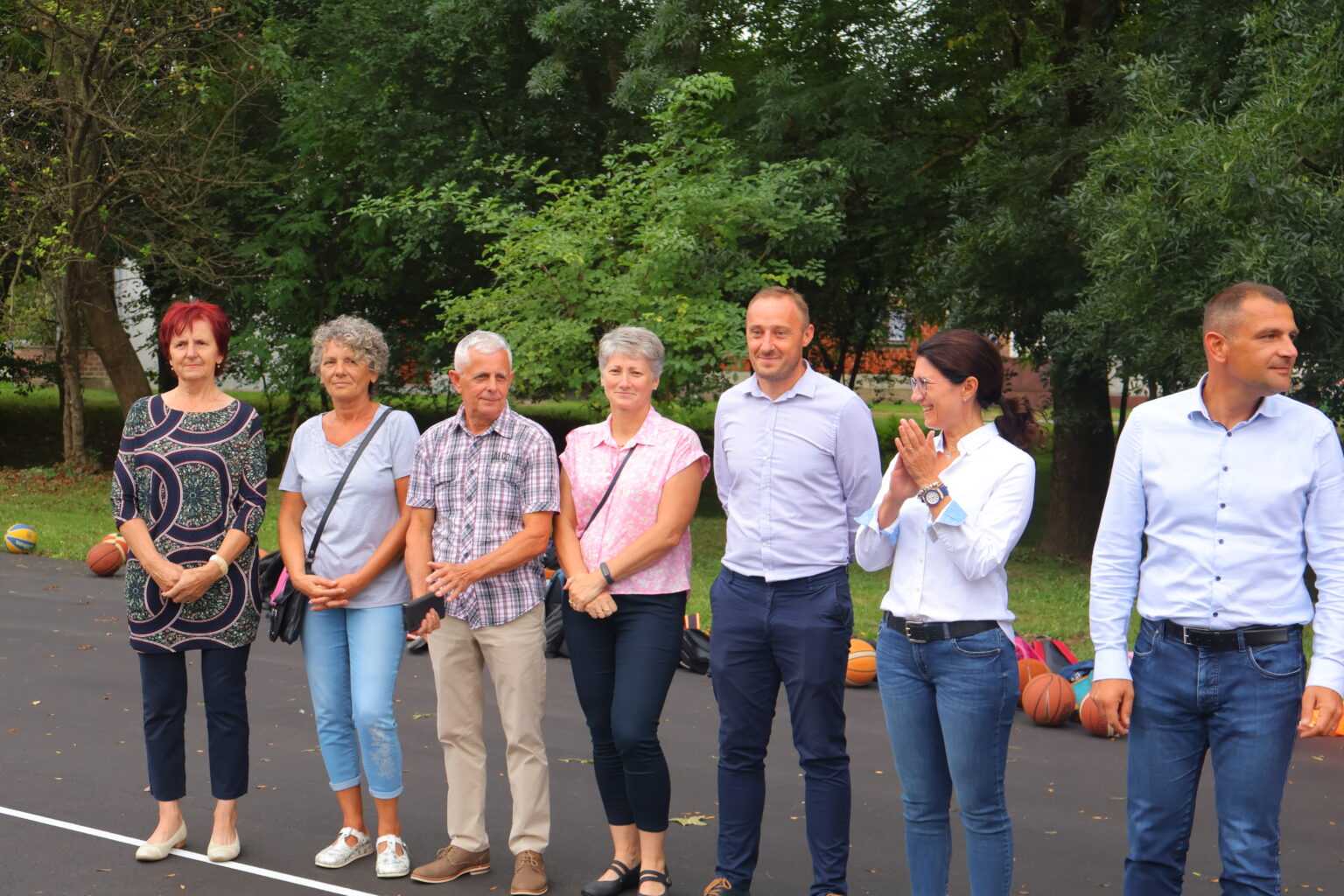 VESELJE ZA NAJMLAĐE Uređeno košarkaško igralište u Ivanovcu