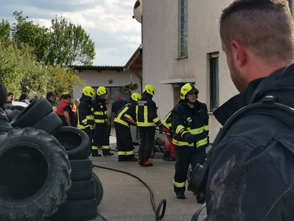 Požar podruma u Prelogu, na teren izašli brojni vatrogasci