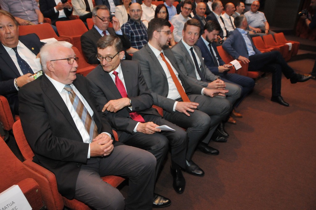 Svečano uz Dan grada: Zaslužnim Čakovčanima i Čakovčankama uručena javna priznanja