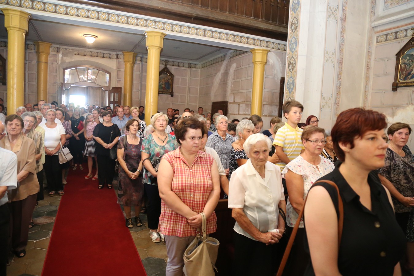Mladen Cikač iz Gornjeg Hrašćana u Macincu služio mladu misu