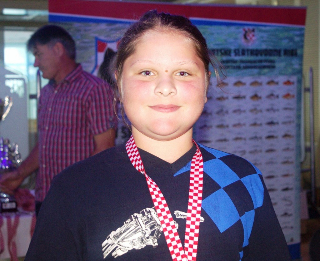 img2905cr2535253