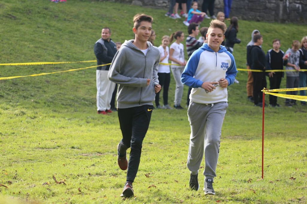 2275146610213285074738353187774