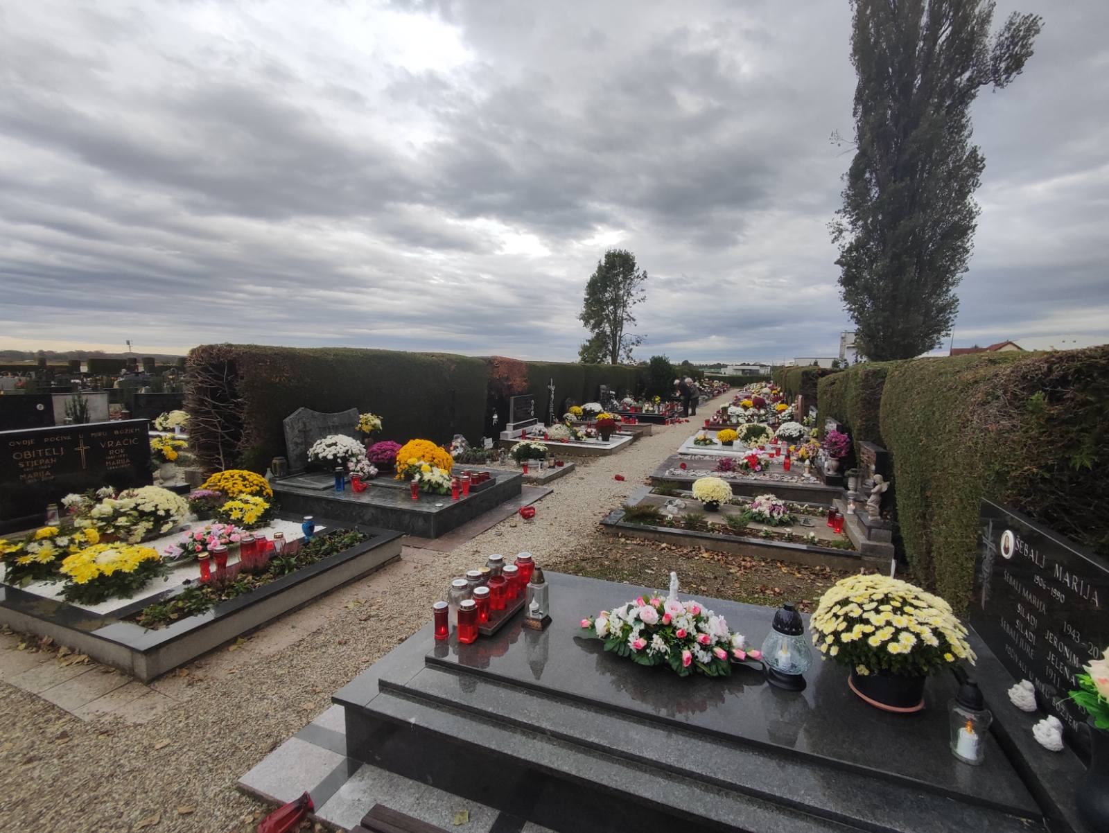 FOTO Spokojan Dušni dan na kotoripskom groblju