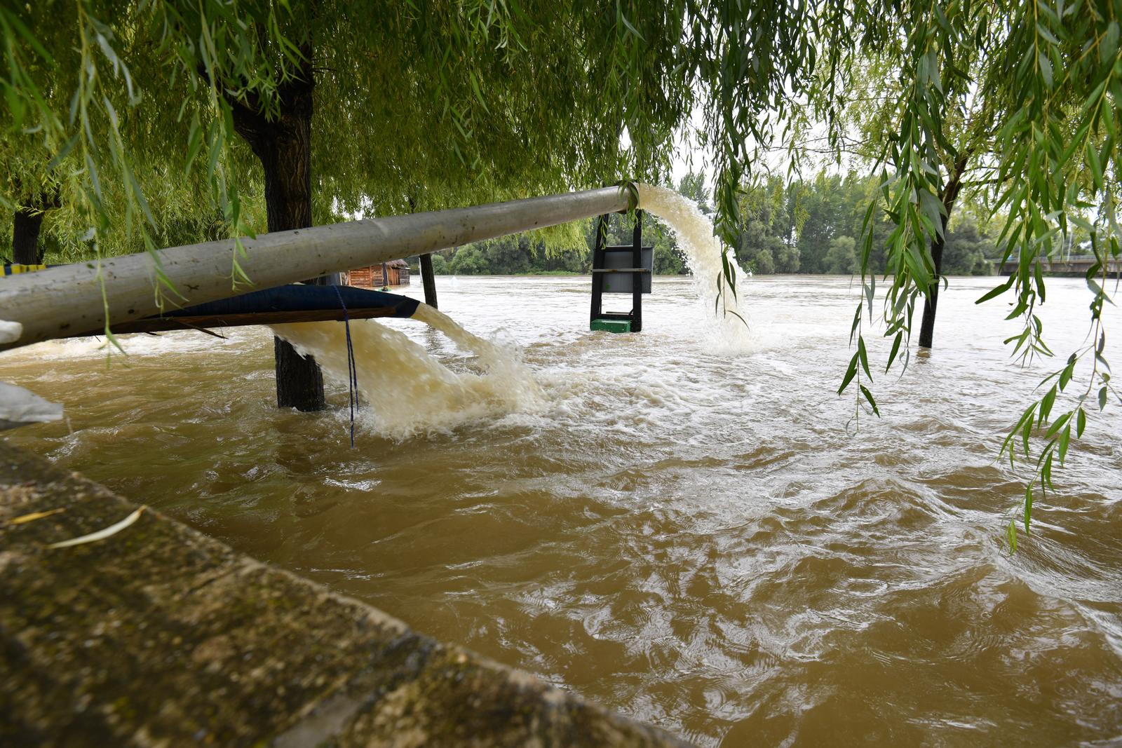 FOTO Mura dostigla nevjerojatnih 537 cm