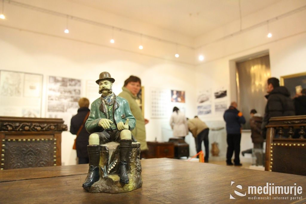 nocmuzejacakovec0087364085